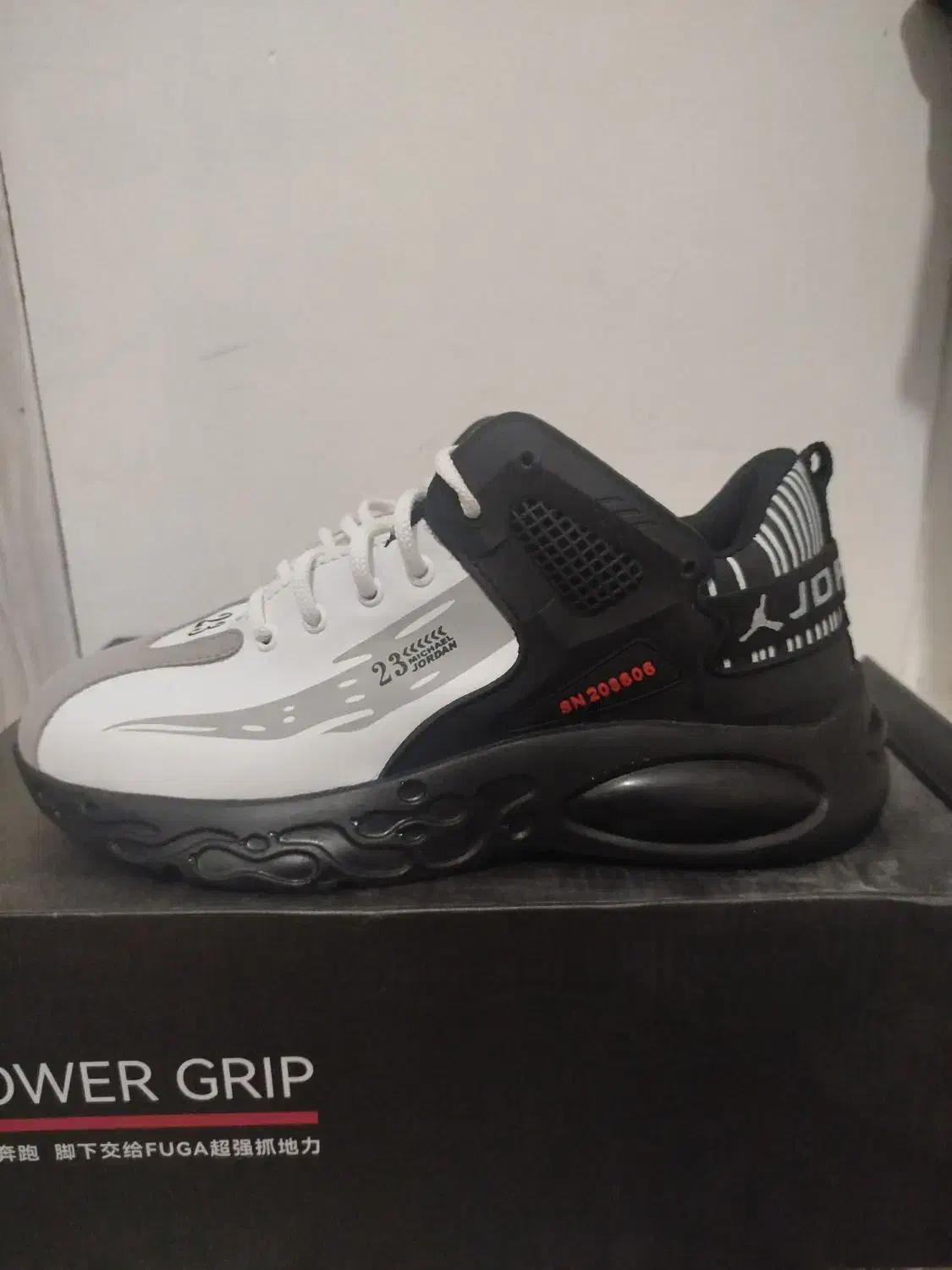 کتونی سایز ۴۱ نو|کیف، کفش، کمربند|پاکدشت, پاکدشت (مامازند)|دیوار