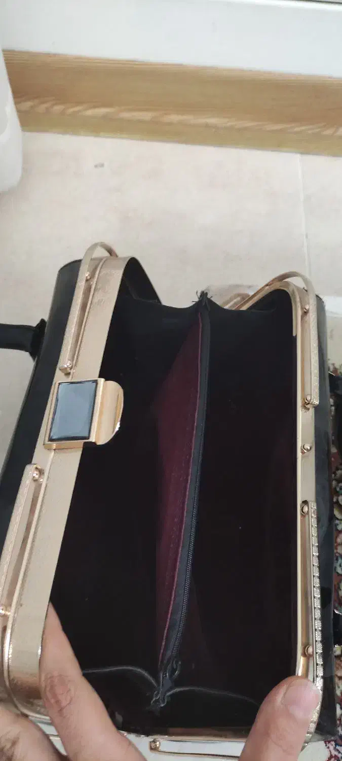 کیف ورنی|کیف، کفش، کمربند|قم, هفت تیر|دیوار