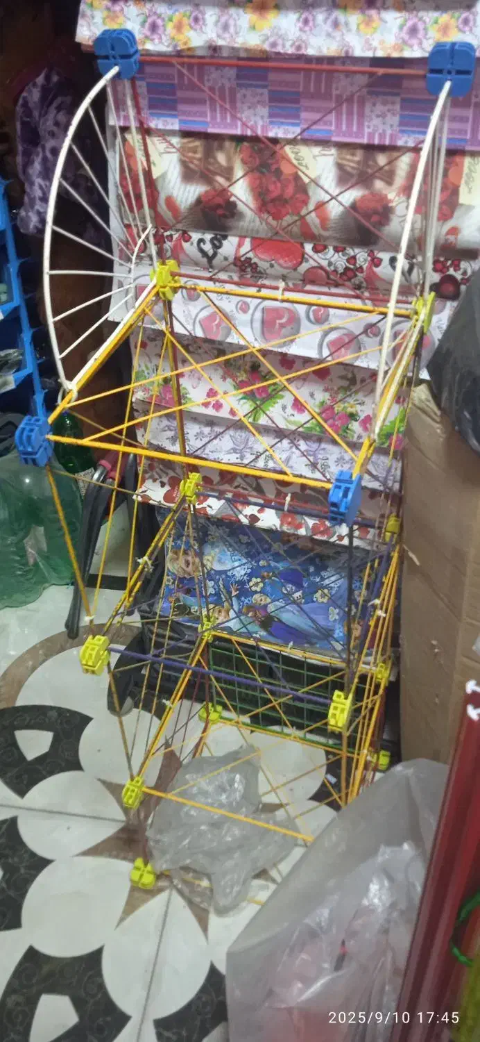 قفسه فلزی مشبک تمیز|کتابخانه، شلف، قفسههای دیواری|کرمانشاه, |دیوار