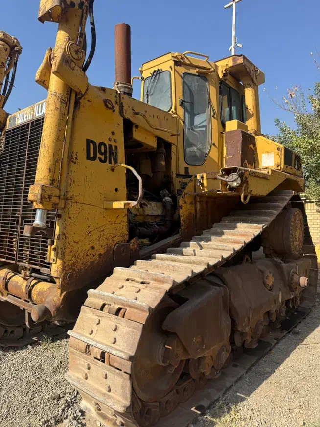 بلدوزر کاترپیلار D9N|خودرو سنگین|تهران, آذری|دیوار