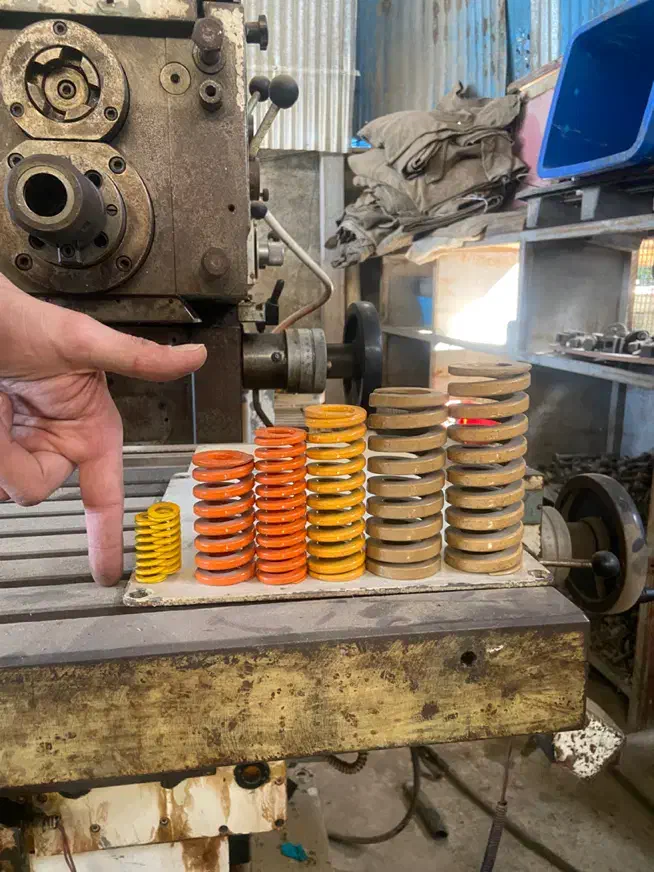 فنر دیسکی آلمانی|قطعات یدکی و لوازم جانبی|تهران, دولتخواه شمالی|دیوار