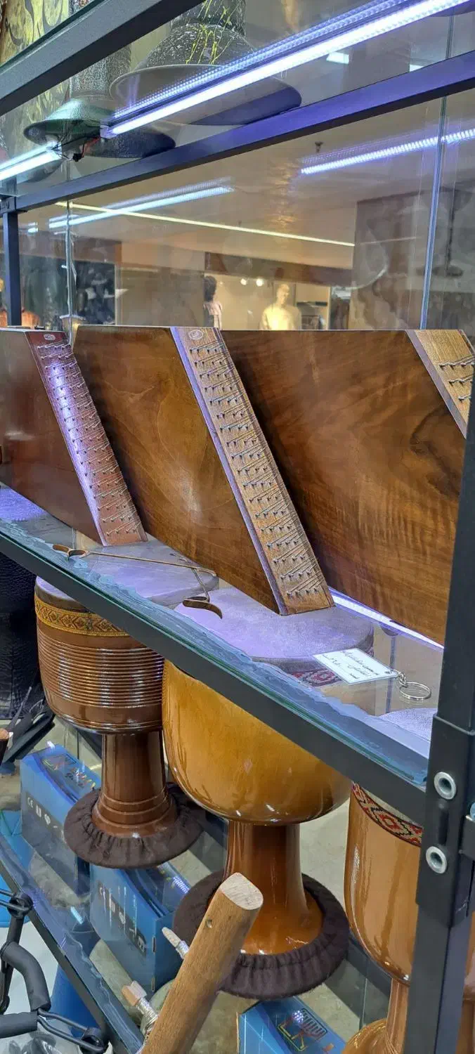 سنتور دو مهره گردو|سازهای سنتی|اصفهان, ارزنان|دیوار