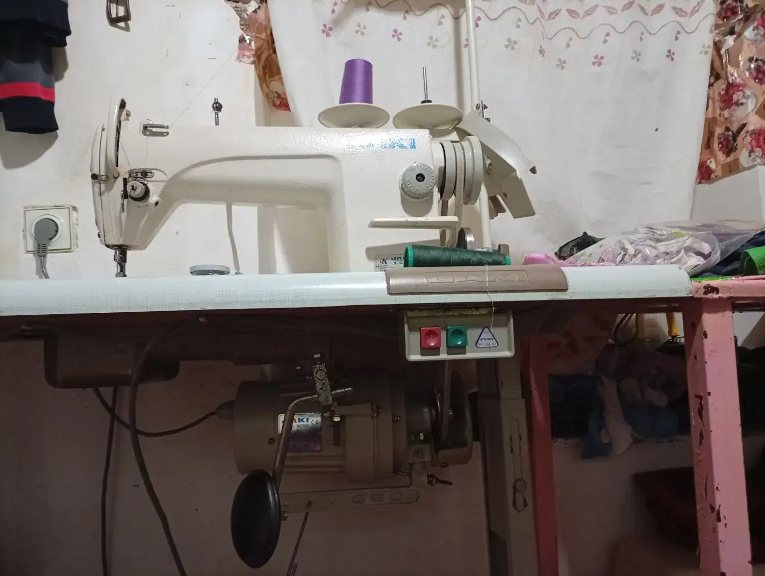 فروش چرخ خیاطی|چرخ خیاطی و ریسندگی|صائین قلعه, |دیوار