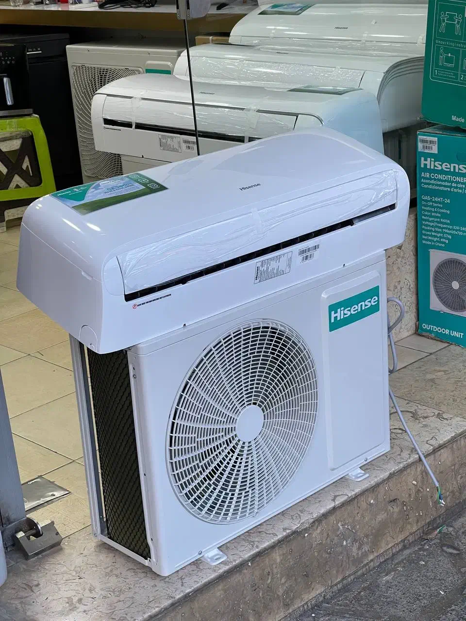 کلیه لوازم کولر گازی و اجرا لوله مسی|کولر گازی و فنکوئل|کاشان, امیرکبیر|دیوار