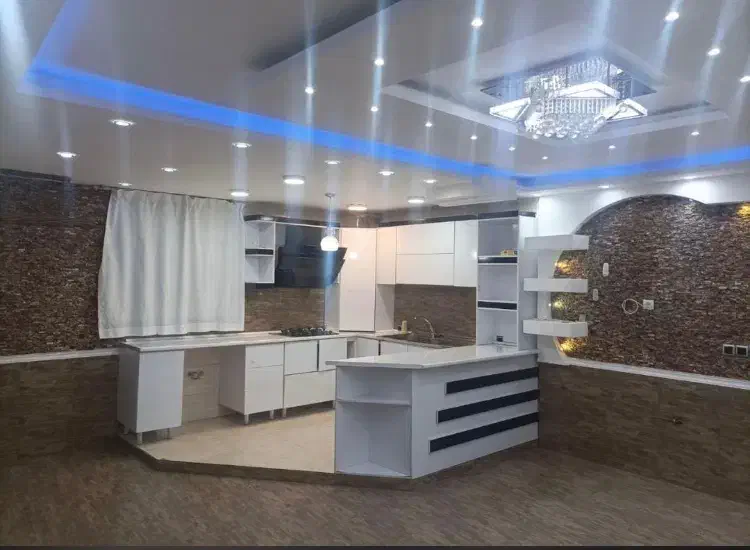 رهن مغازه تجاری بر مولانا|اجارهٔ مغازه و غرفه|صدرا-فارس, فاز ۱|دیوار