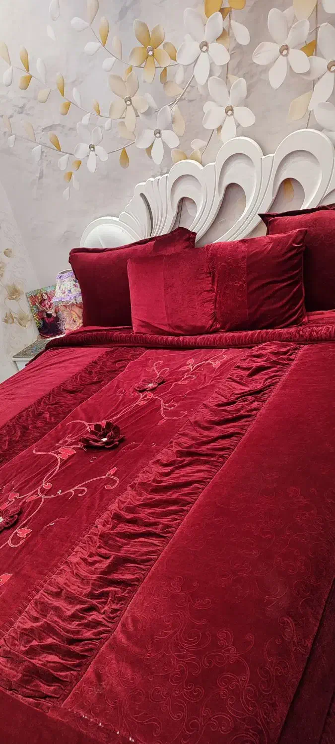 رو تختی عروس در حد نو|سرویس روتختی|نیریز, |دیوار