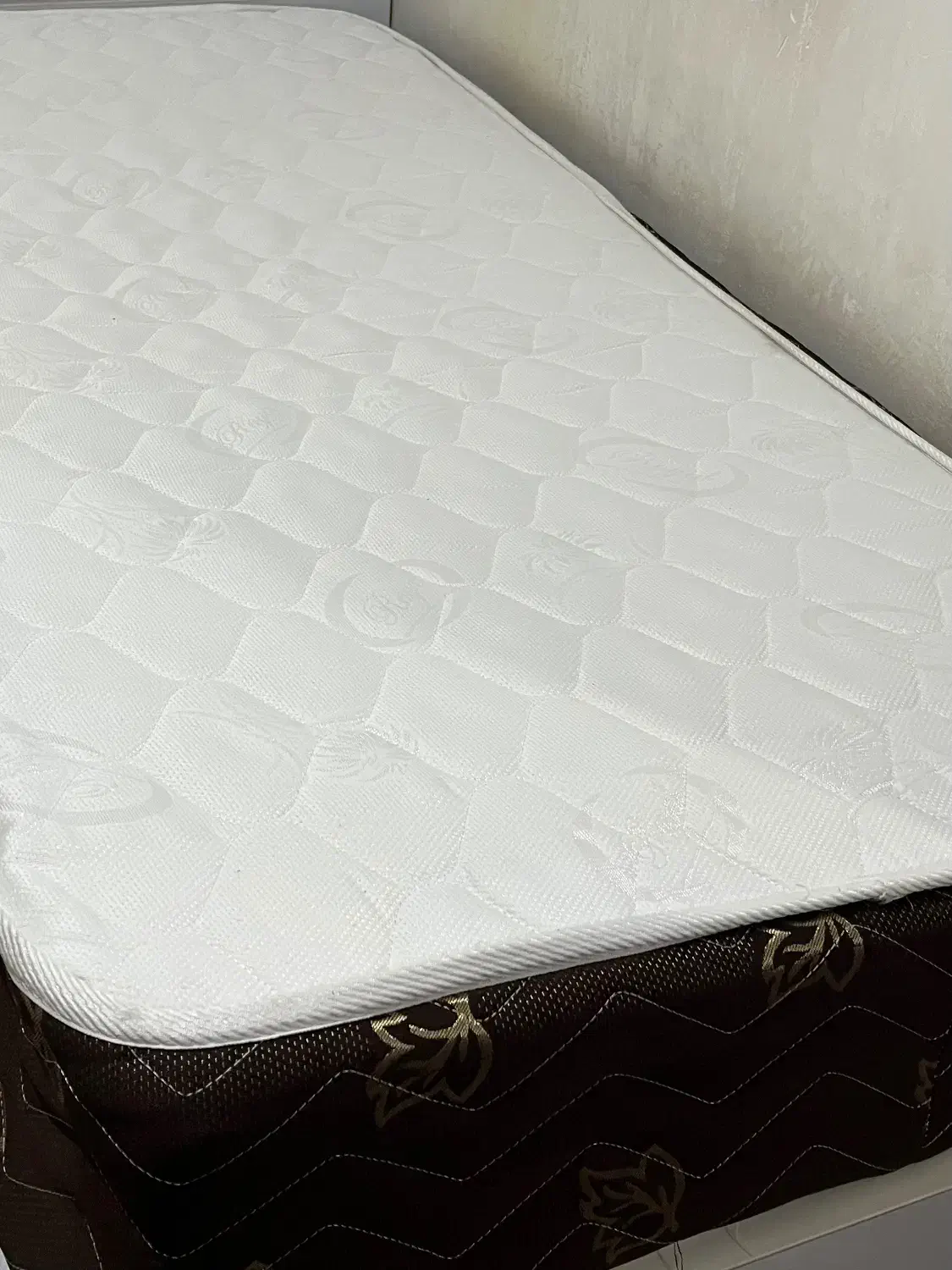 تشک یک نفره|تشک تختخواب|رشت, فلسطین|دیوار