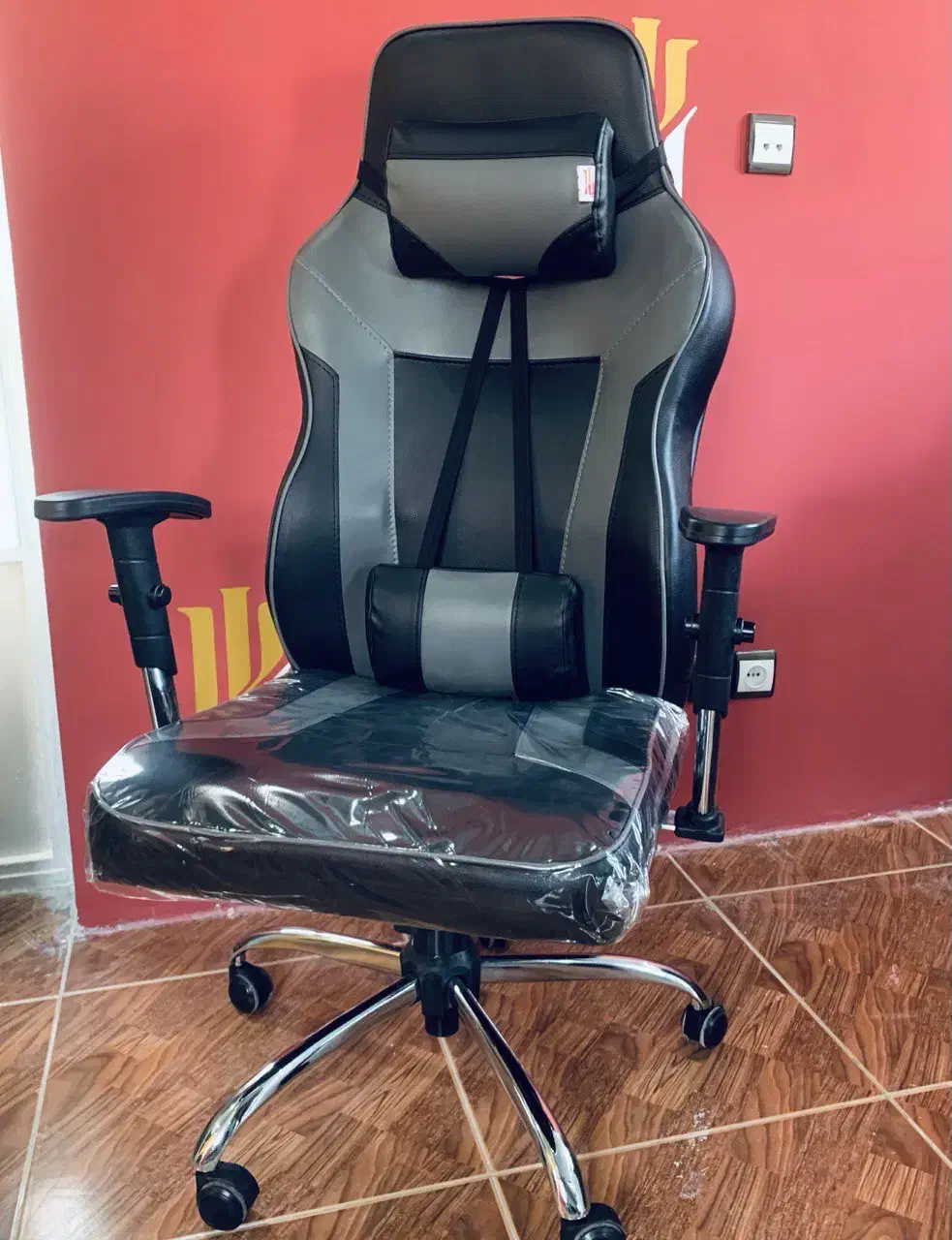 صندلی|صندلی و نیمکت|شاهرود, |دیوار