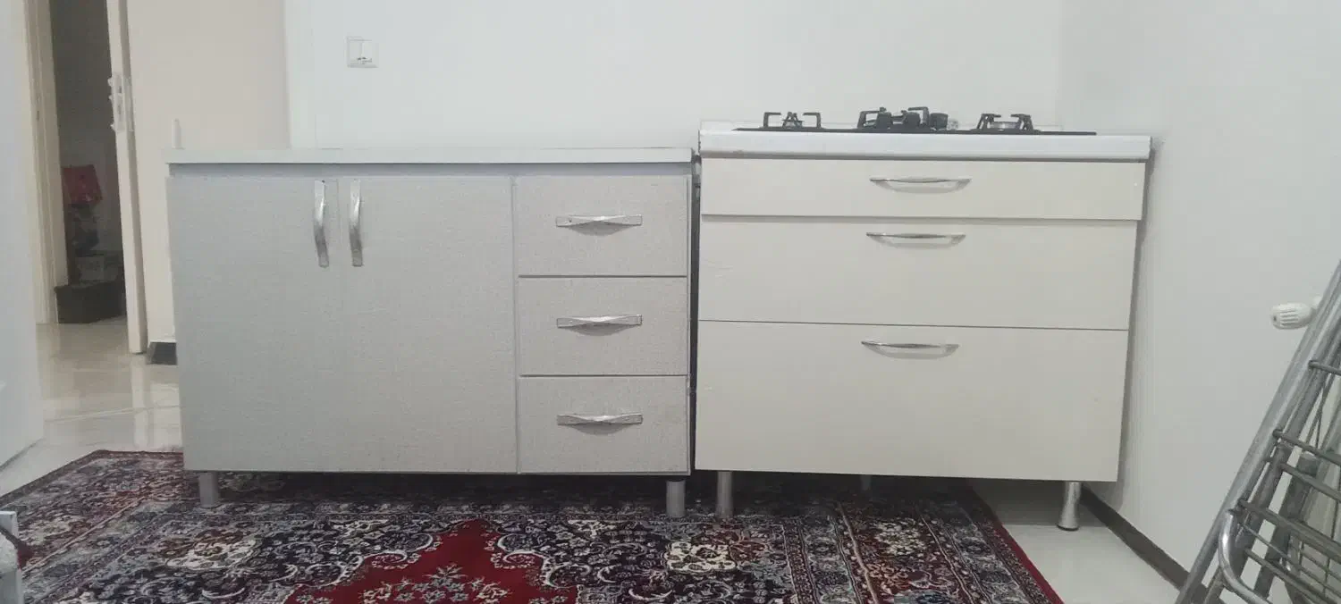 اجاق گاز سه شعله با کابینت و جاکفشی ویکعدد کمد|اجاق گاز و لوازم برقی پخت‌وپز|بومهن, |دیوار