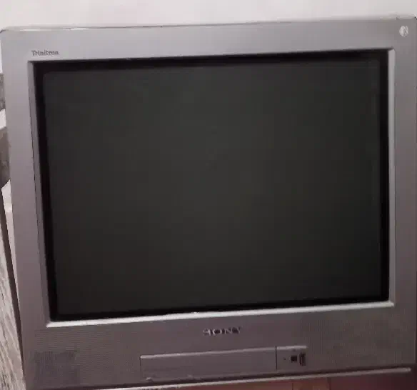 تلویزیون کاملا سالم|تلویزیون و پروژکتور|زابل, |دیوار