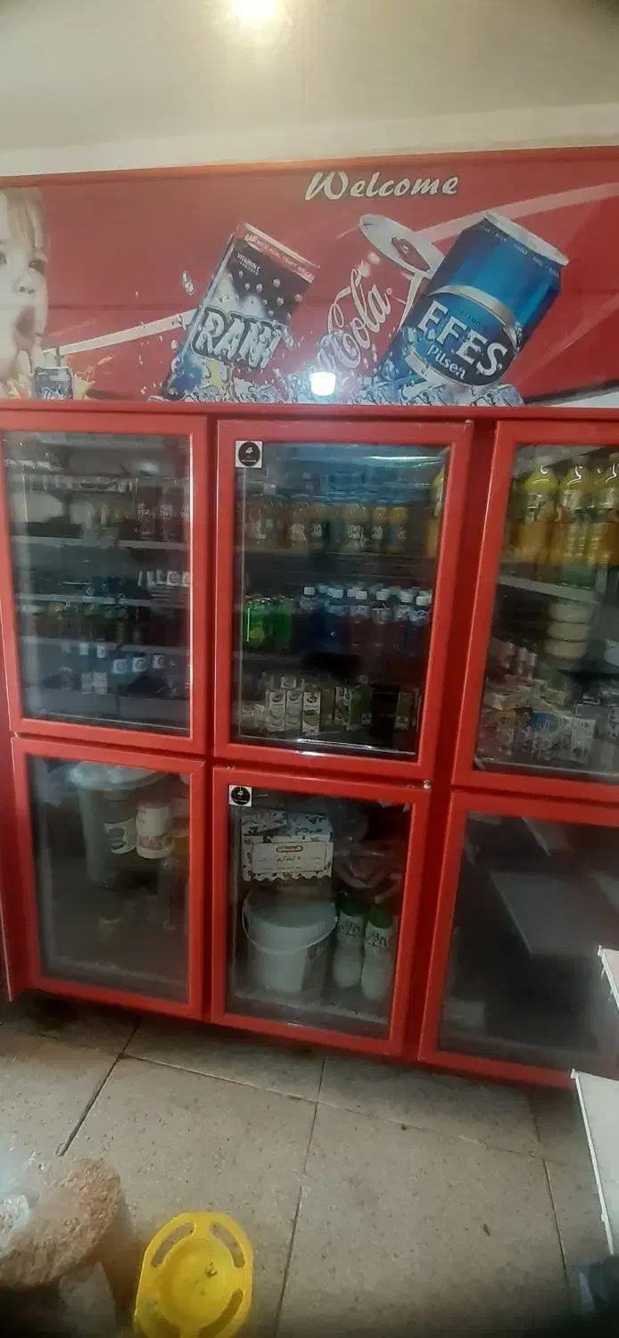 یخچال مغازه درحال کار کردن میباشد|فروشگاه و مغازه|امیدیه, |دیوار