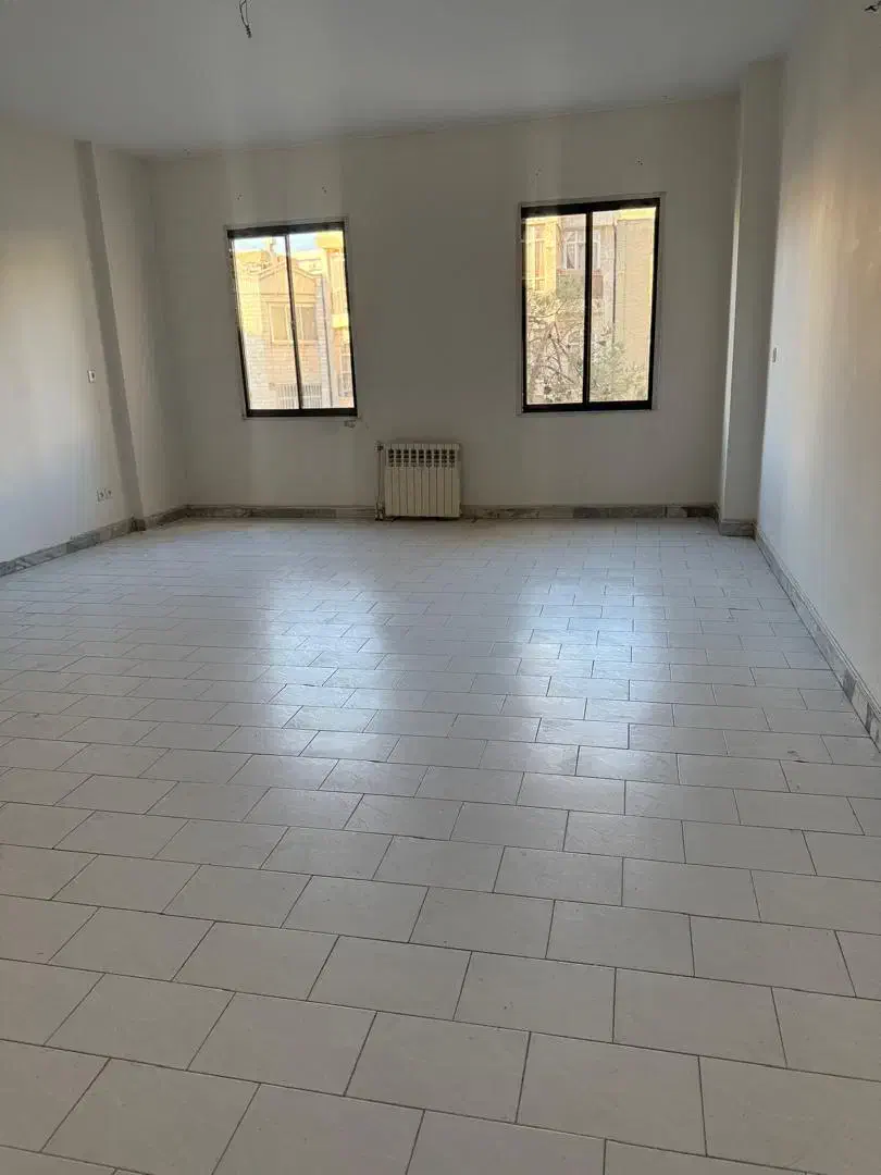 بلوار شهدا /صادقیه /۹۰متری / ۲خواب / نورگیر