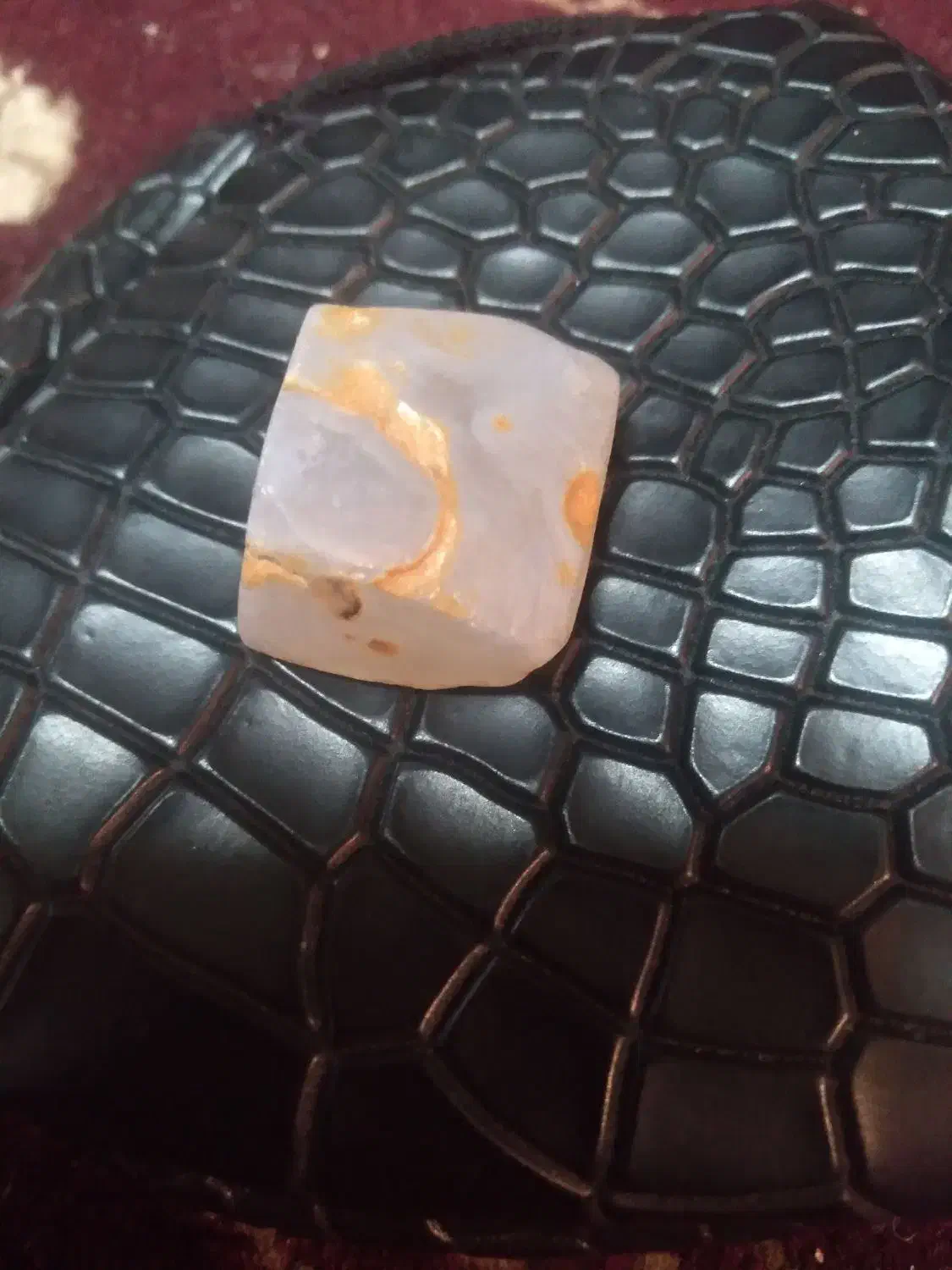 سنگ آسیاب و سنگ کوارتز|کلکسیون اشیاء عتیقه|رشت, سلیمانداراب|دیوار