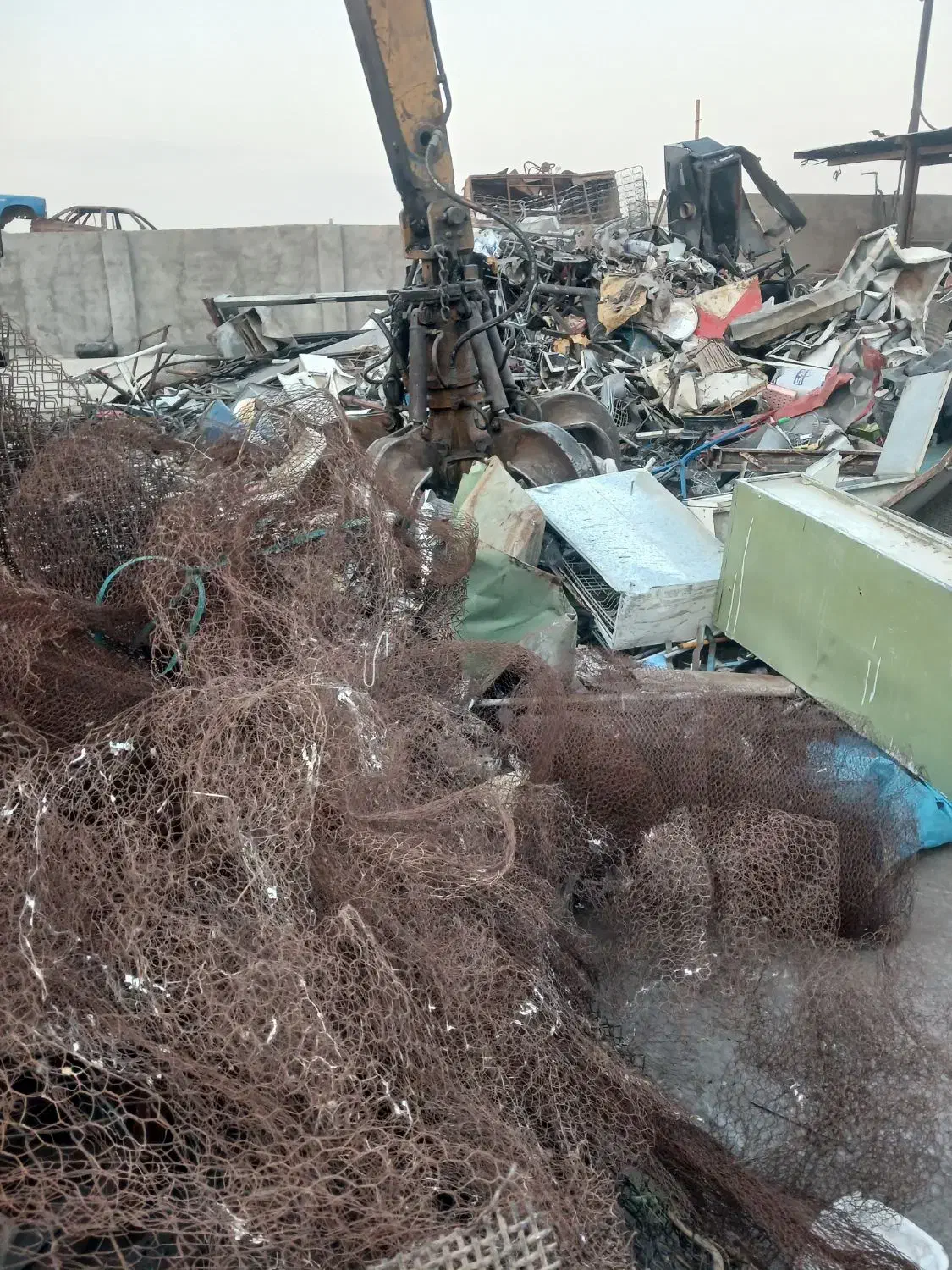 ضایعات اهن کارتن نایلون مس آلمینیوم برنج|عمده‌فروشی|قم, امامزاده ابراهیم|دیوار