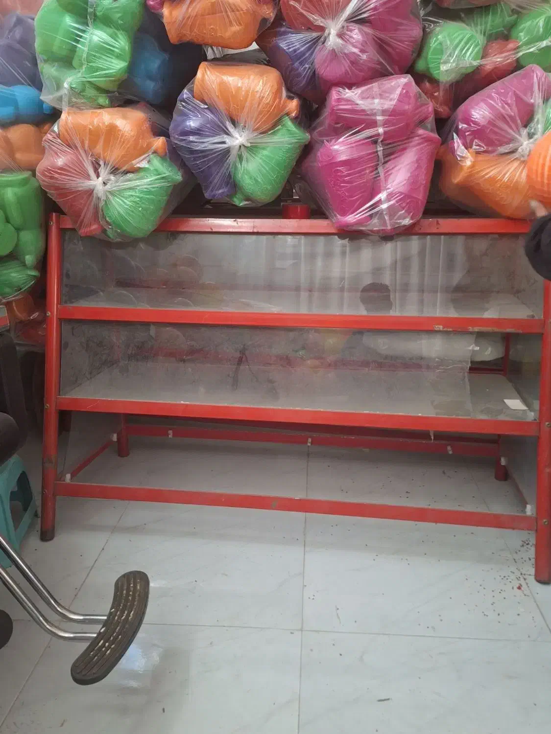 ویترین مغازه و مانکن|فروشگاه و مغازه|تاکستان, |دیوار