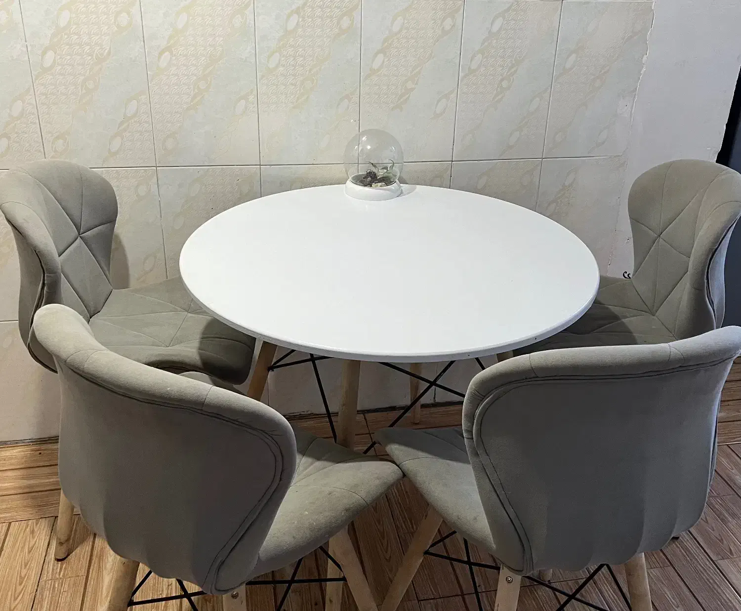 میز غذا خوری|میز و صندلی غذاخوری|سوسنگرد, |دیوار