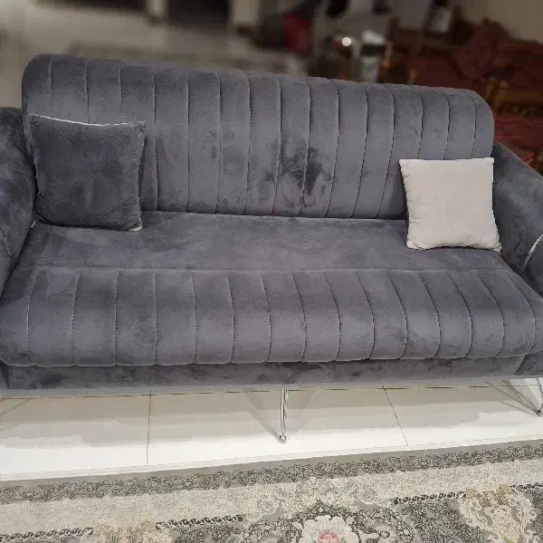 مبل هفت نفره و میزناهار خوری شش نفره|مبلمان خانگی و میز عسلی|تهران, شهمیرزادی|دیوار