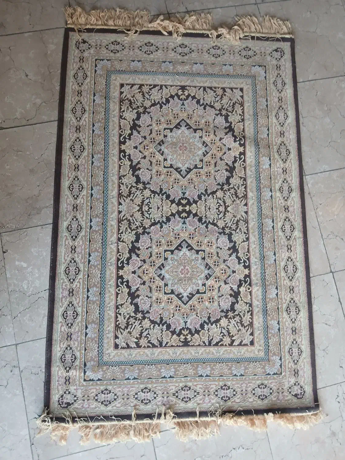 فرش|فرش|کرج, گلشهر|دیوار