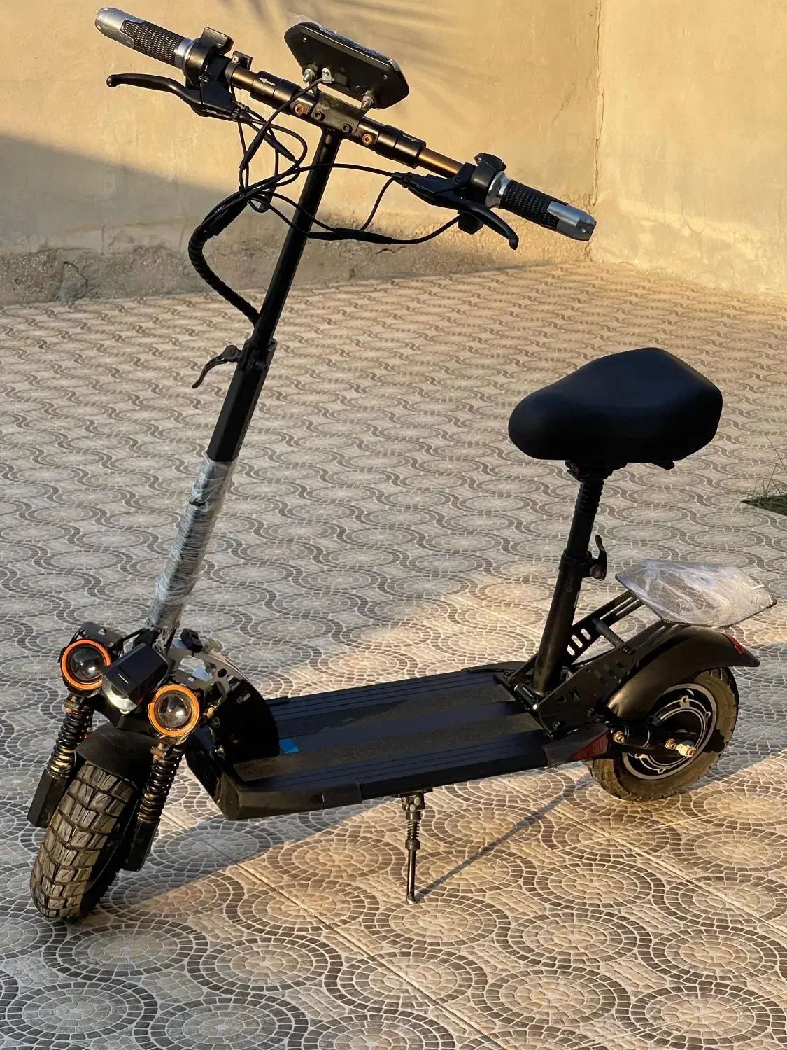 اسکوتر برقی درحد نو کم کار|دوچرخه، اسکیت، اسکوتر|کوشکنار, |دیوار