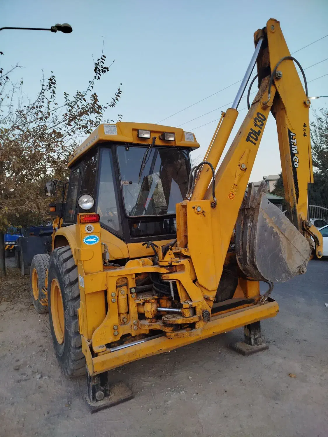 بیل بکهو tdl۱۳۰|خودرو سنگین|کرج, حسین آباد (اکبر آباد)|دیوار