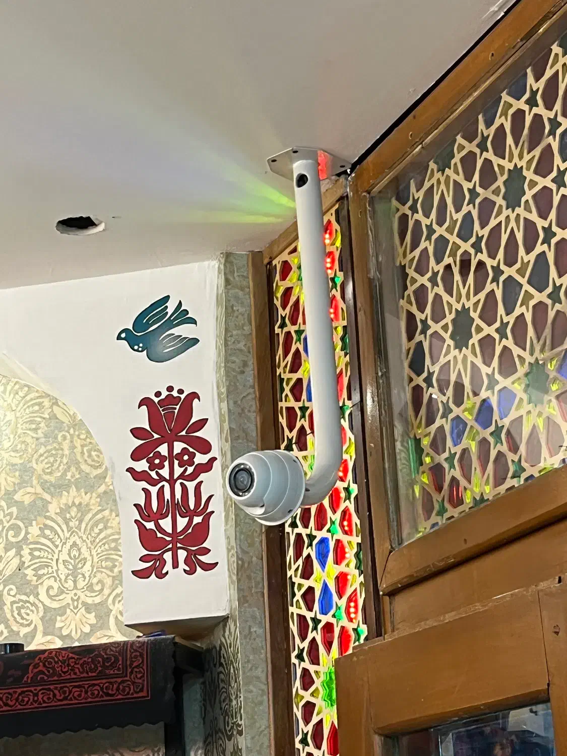 نصب دوربین مداربسته|خدمات پیشه و مهارت|اصفهان, جلفا|دیوار