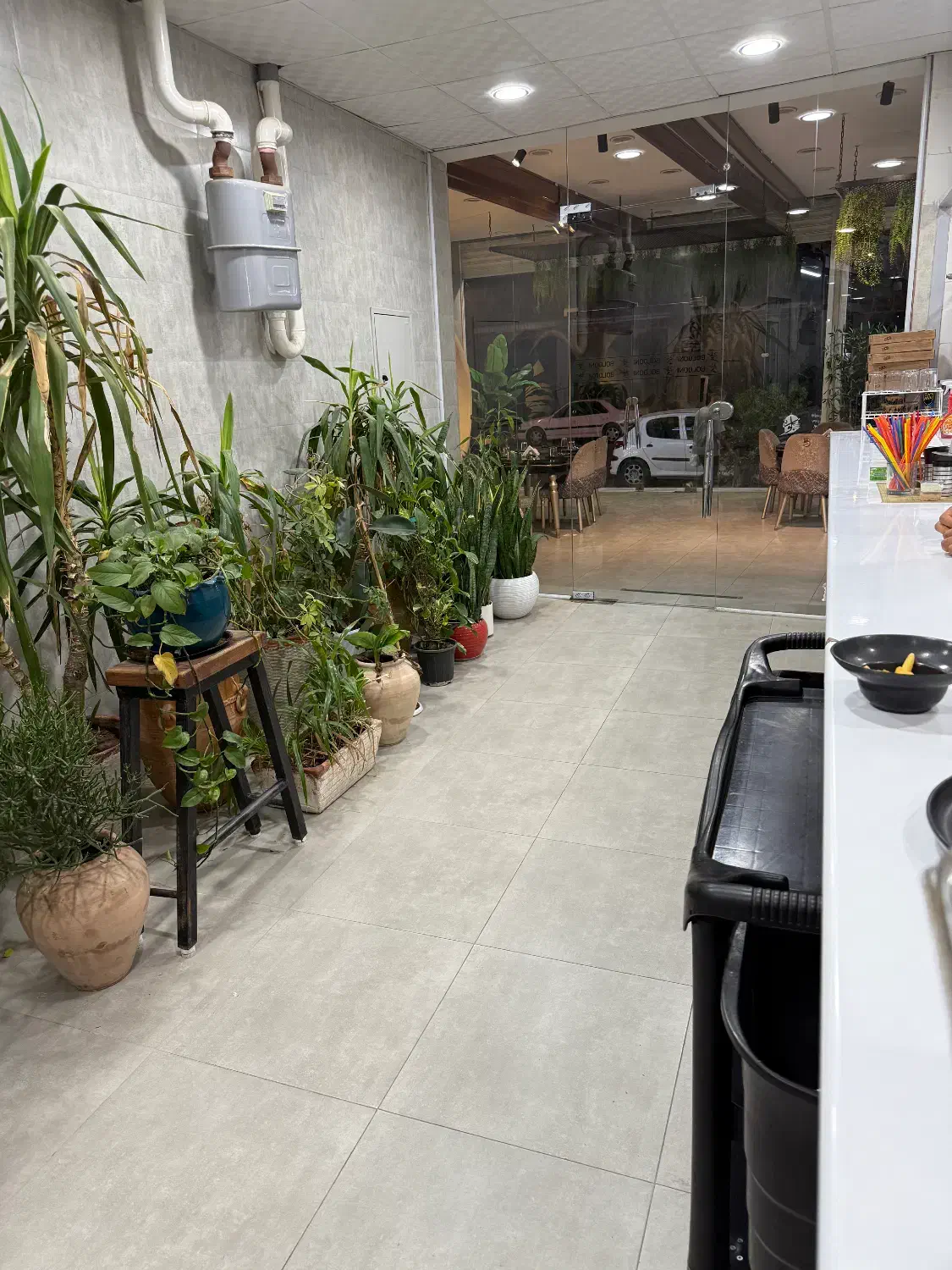 استخدام ظرف شور رستوران و منقل دار|استخدام خدمات فروشگاه و رستوران|برازجان, |دیوار