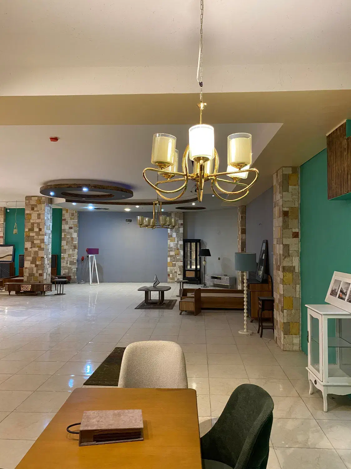 رهن  اجاره|اجارهٔ مغازه و غرفه|شاهین‌شهر, حافظ جنوبی|دیوار