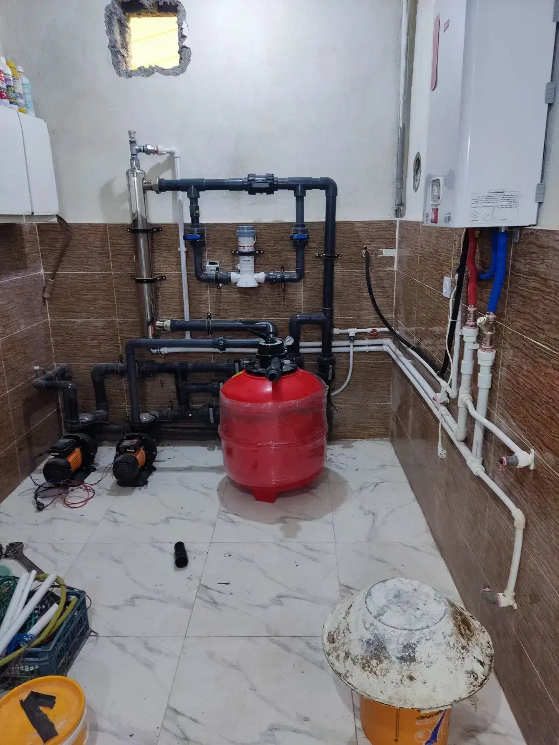 لوله کشی استخر ،متورخانه،جکوزی، اب فاظلاب ساختمان|خدمات پیشه و مهارت|تبریز, |دیوار