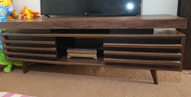 میز های چوبی|مبلمان خانگی و میز عسلی|میانه, |دیوار