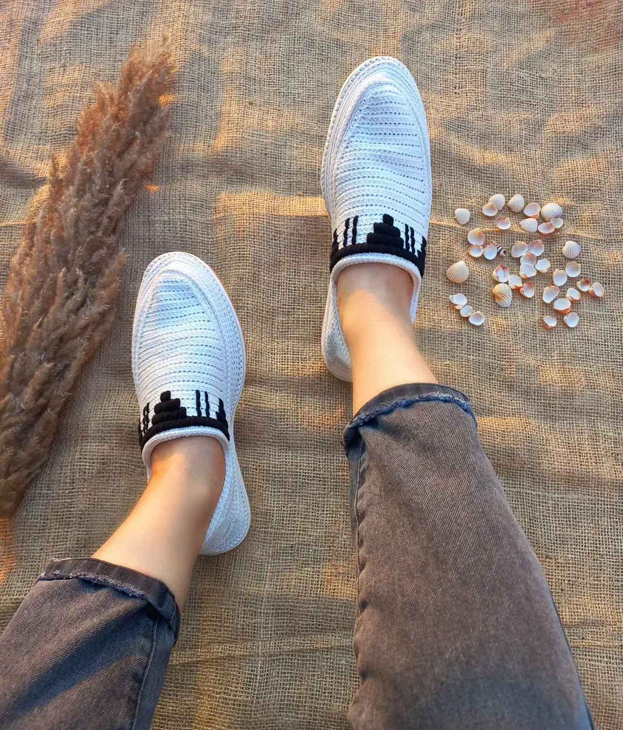 گیوه های طرح دار مردانه و زنانه سفارشی|کیف، کفش، کمربند|ایذه, |دیوار