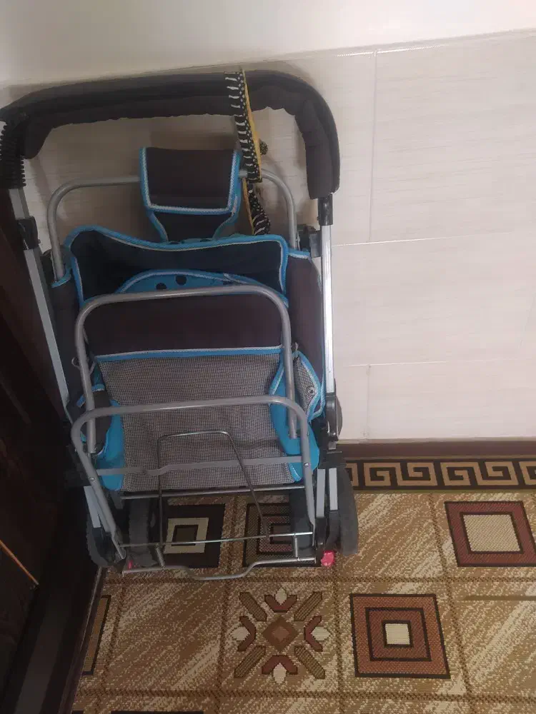 وسایل نوزاد قمیت هر سه 3 ت میلیون هست|کالسکه و لوازم جانبی|زنجان, |دیوار