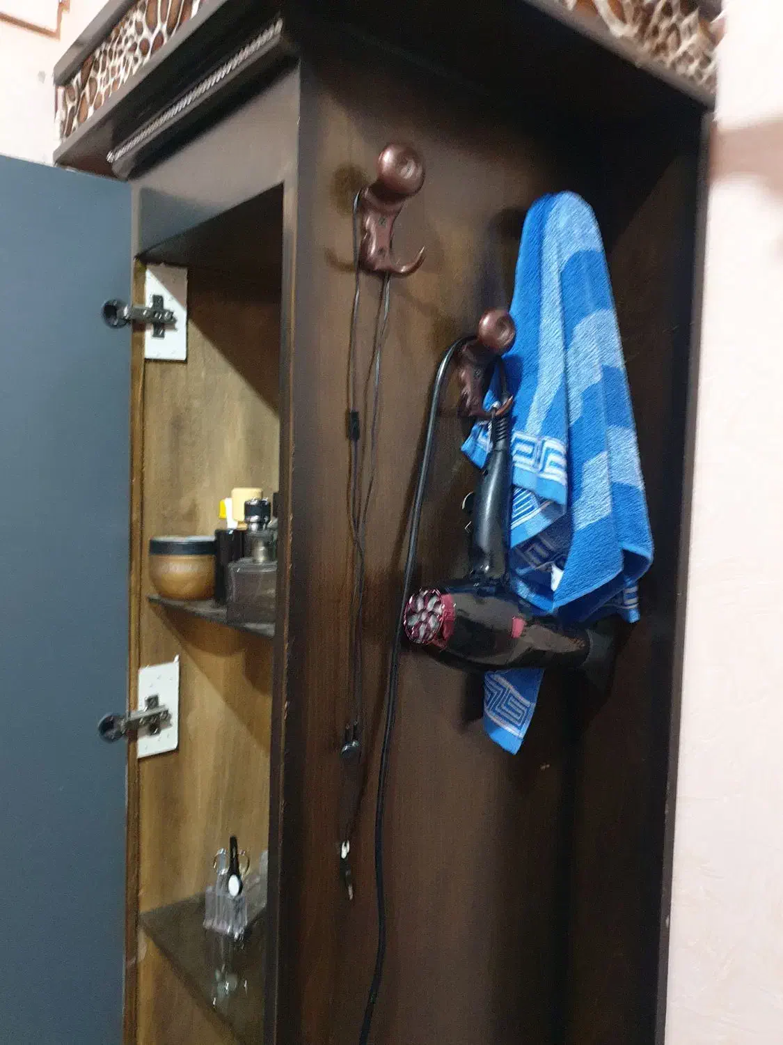 کمد چوب لباسی|جاکفشی، کمد، دراور|تهران, سردارجنگل|دیوار