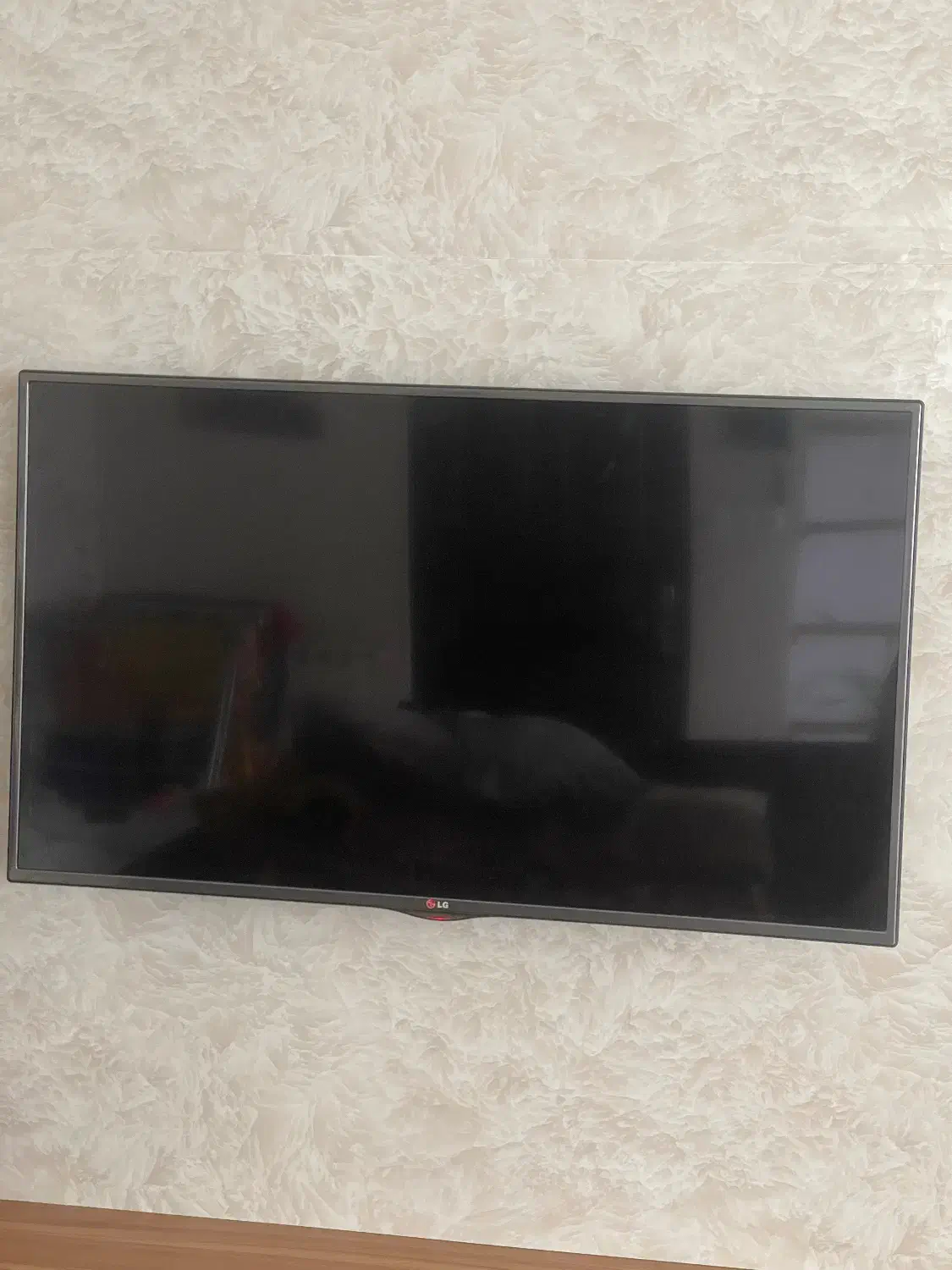 تلویزیون ۴۷ ال جی|تلویزیون و پروژکتور|رشت, رودباری|دیوار