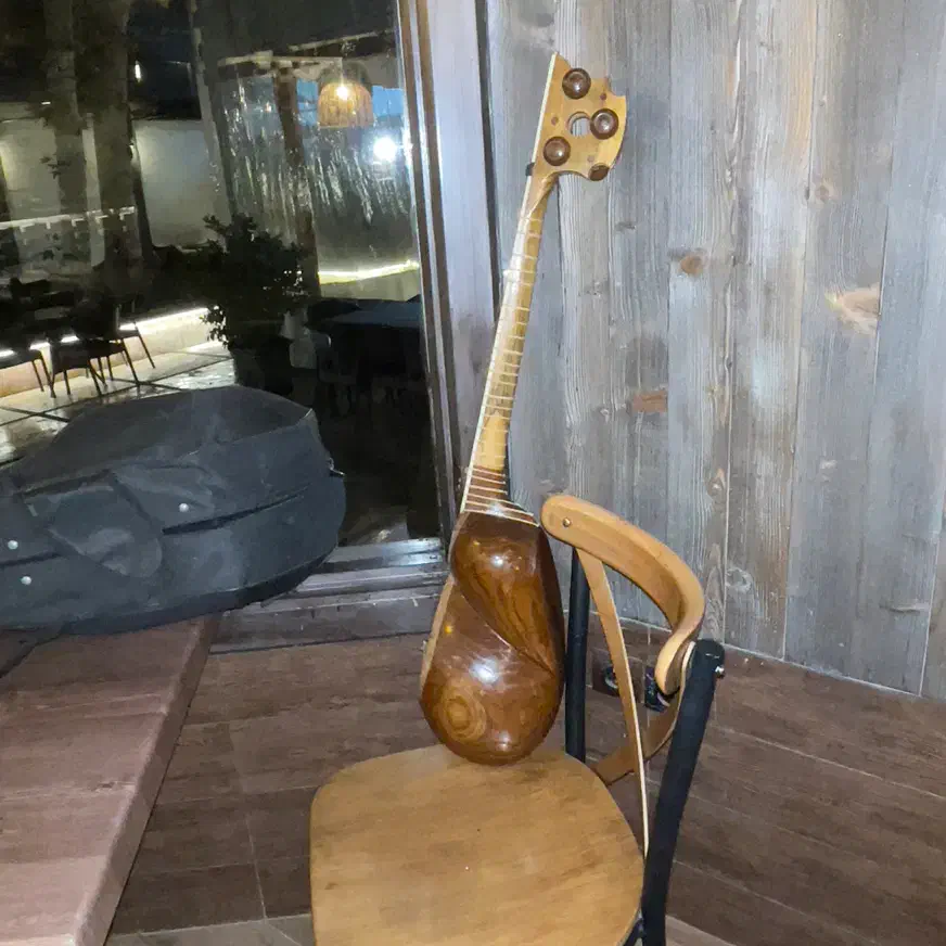 تار|سازهای سنتی|اصفهان, جلفا|دیوار