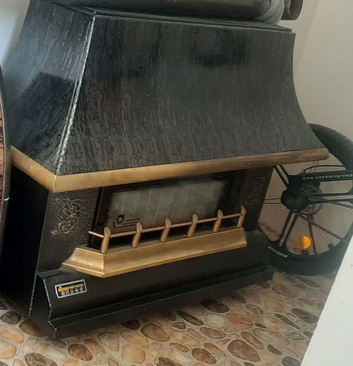 ۲ عدد بخاری در حد نو بسیار تمیز|بخاری، هیتر، شومینه|کوهدشت, |دیوار