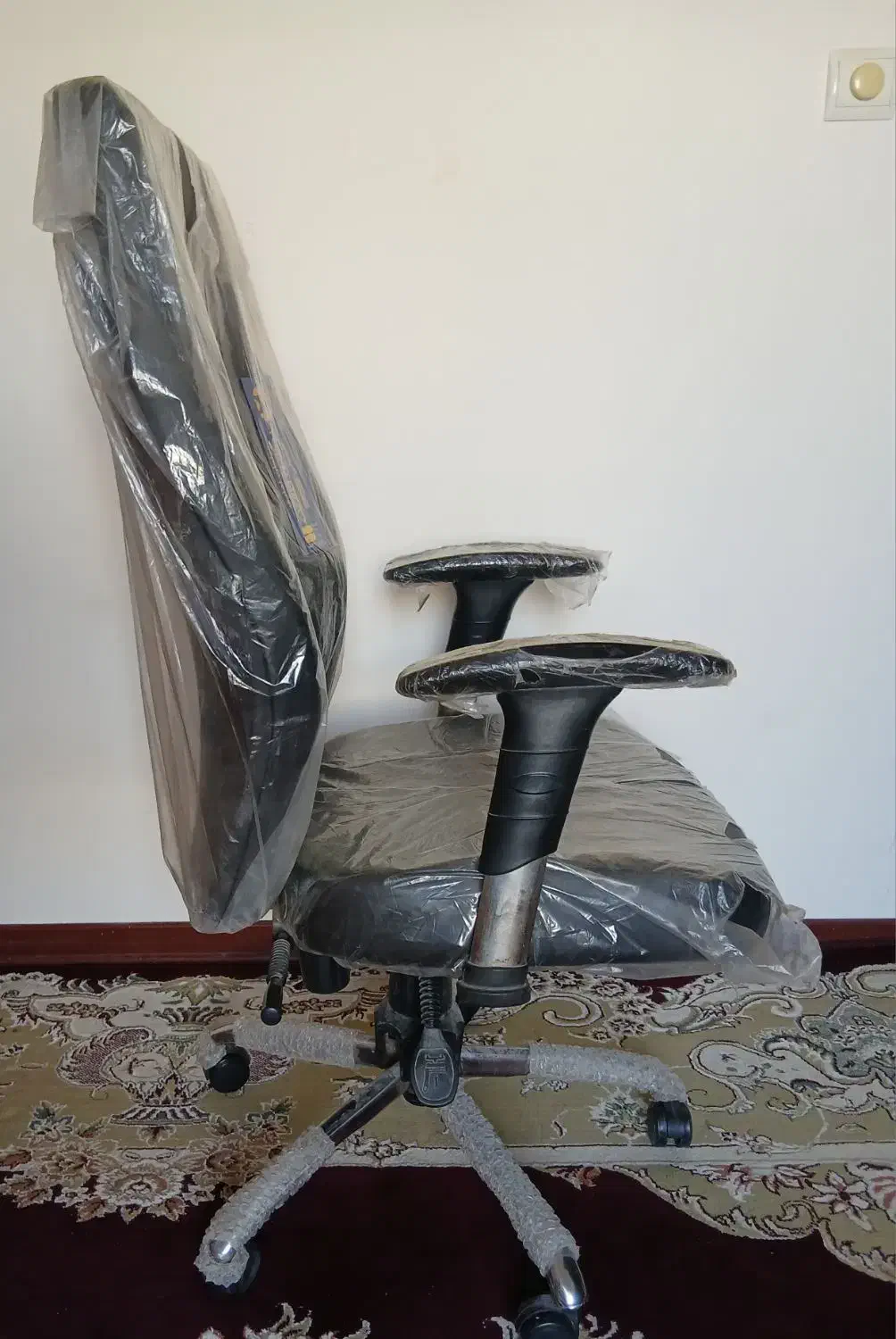 فروش فوری صندلی مدیریت|دفتر کار|بندر امام خمینی, |دیوار