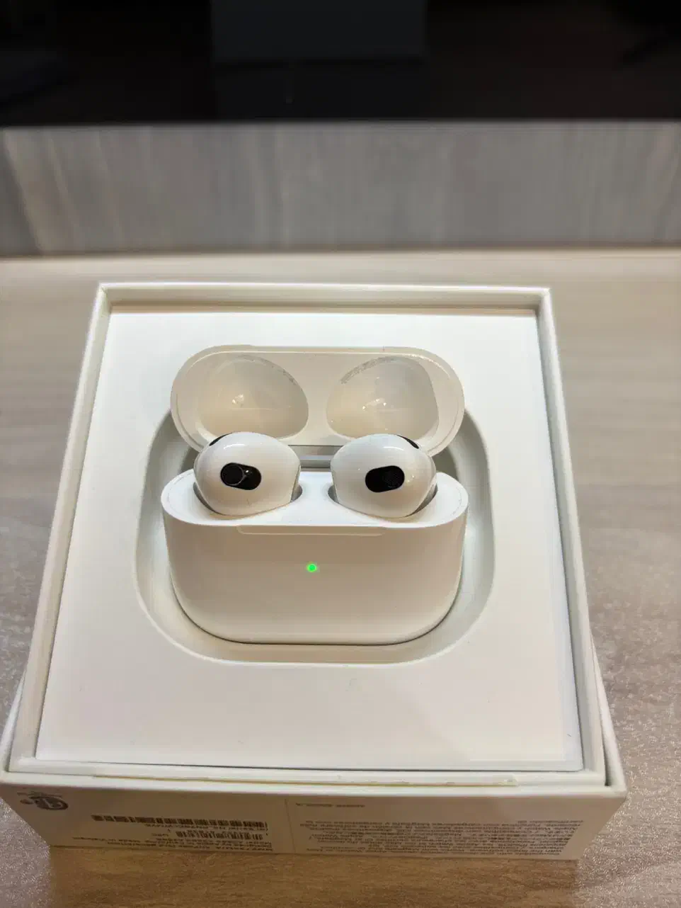 ایرپاد سری ۳ درحد اکبند|لوازم جانبی موبایل و تبلت|ارومیه, |دیوار