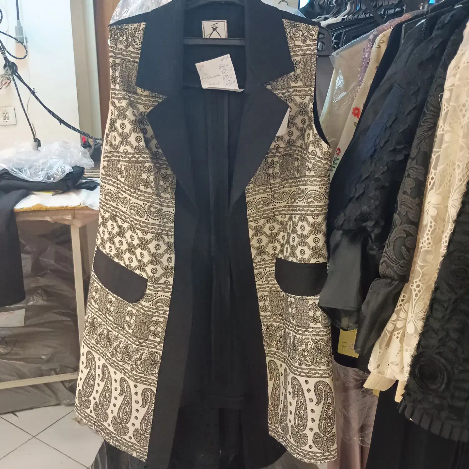 چرخکار ماهر مانتو  نیازمندیم|استخدام صنعتی، فنی، مهندسی|تهران, شهرک گلها|دیوار