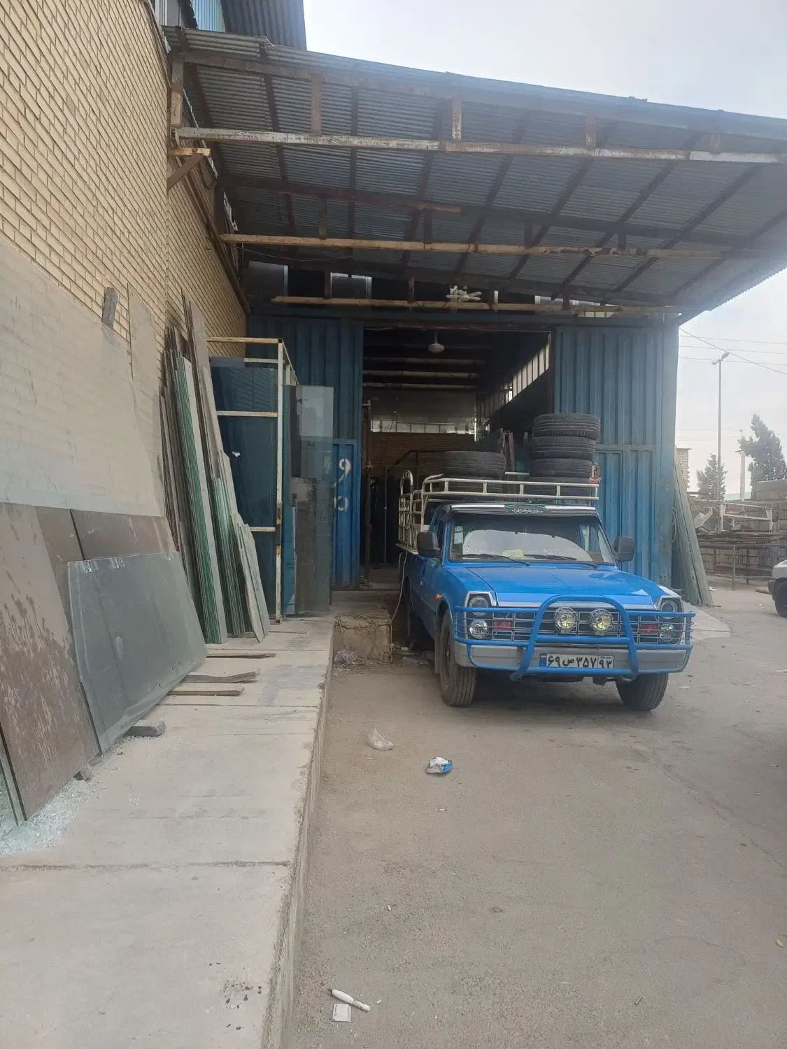 شیشه سکوریت|خدمات پیشه و مهارت|شیراز, آبیاری|دیوار