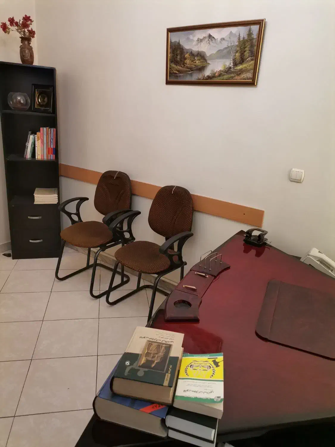 اجاره اتاق جهت وکالت دفتر اداری دفتر وکیل مبله|اجارهٔ دفتر کار، اتاق اداری، مطب|تهران, جمالزاده|دیوار