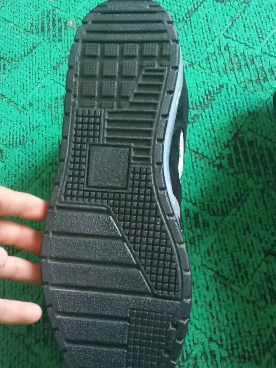 کفش|کفش و لباس بچه|میناب, |دیوار