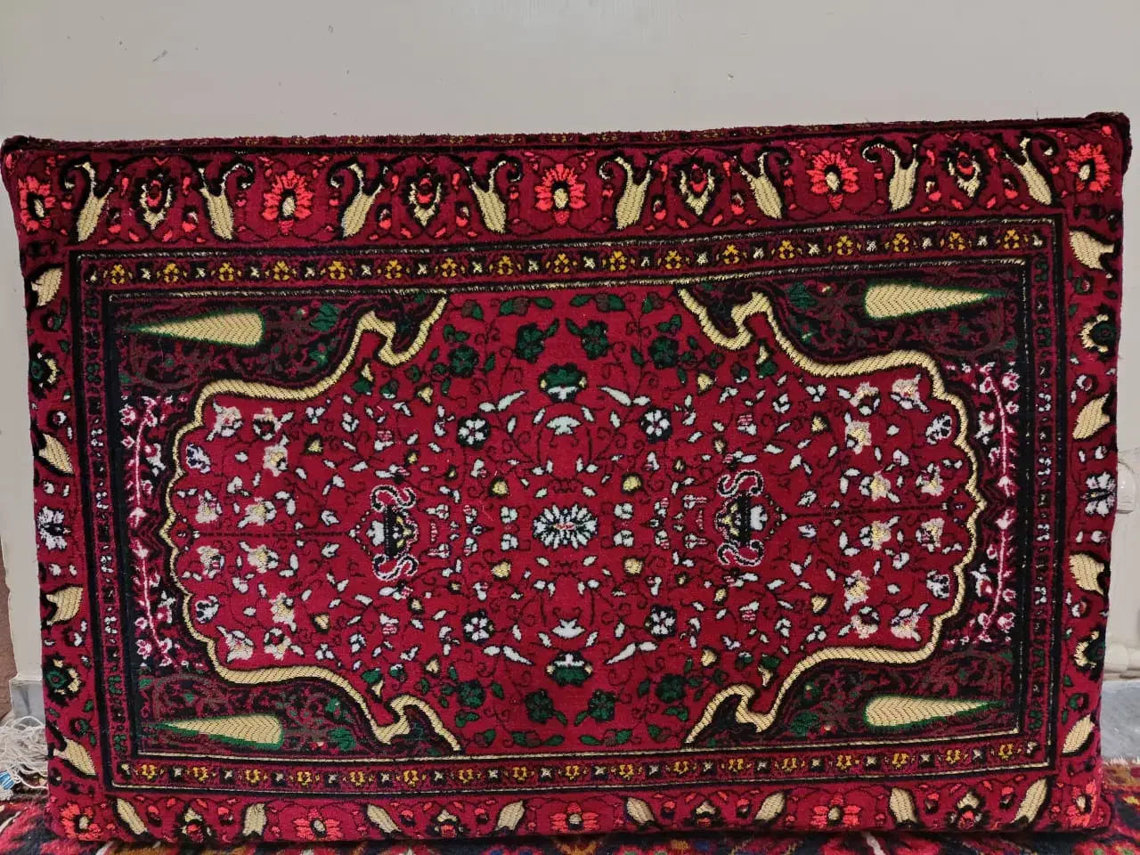 پشتی ماشینی|پشتی|تبریز, |دیوار