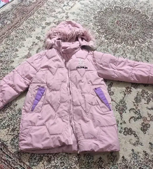کاپشن دخترانه اندازه 8 تا 10 سال|کفش و لباس بچه|زنجان, |دیوار