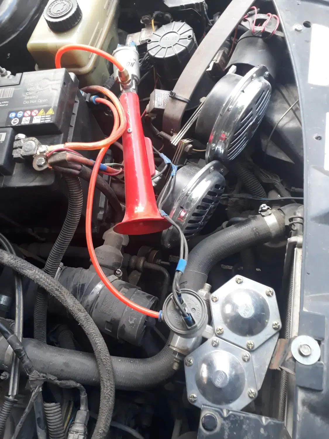 بوق بادی سوتی مخزن پمپ کمپرسور|قطعات یدکی و لوازم جانبی|اصفهان, امیرعرب|دیوار