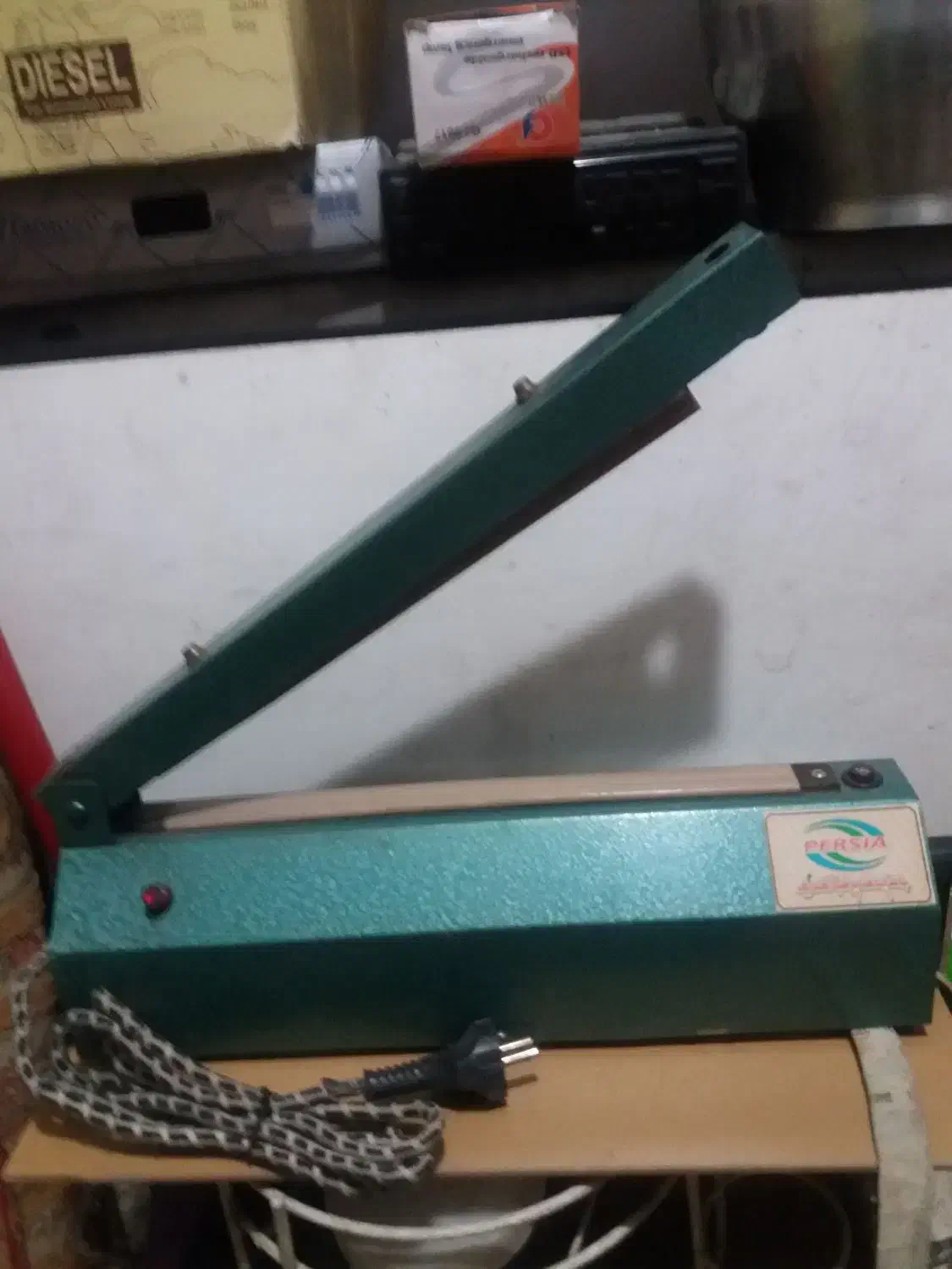 ماشین دوخت پلاستیک در حد عالی|سایر لوازم برقی|نوده انقلاب, |دیوار