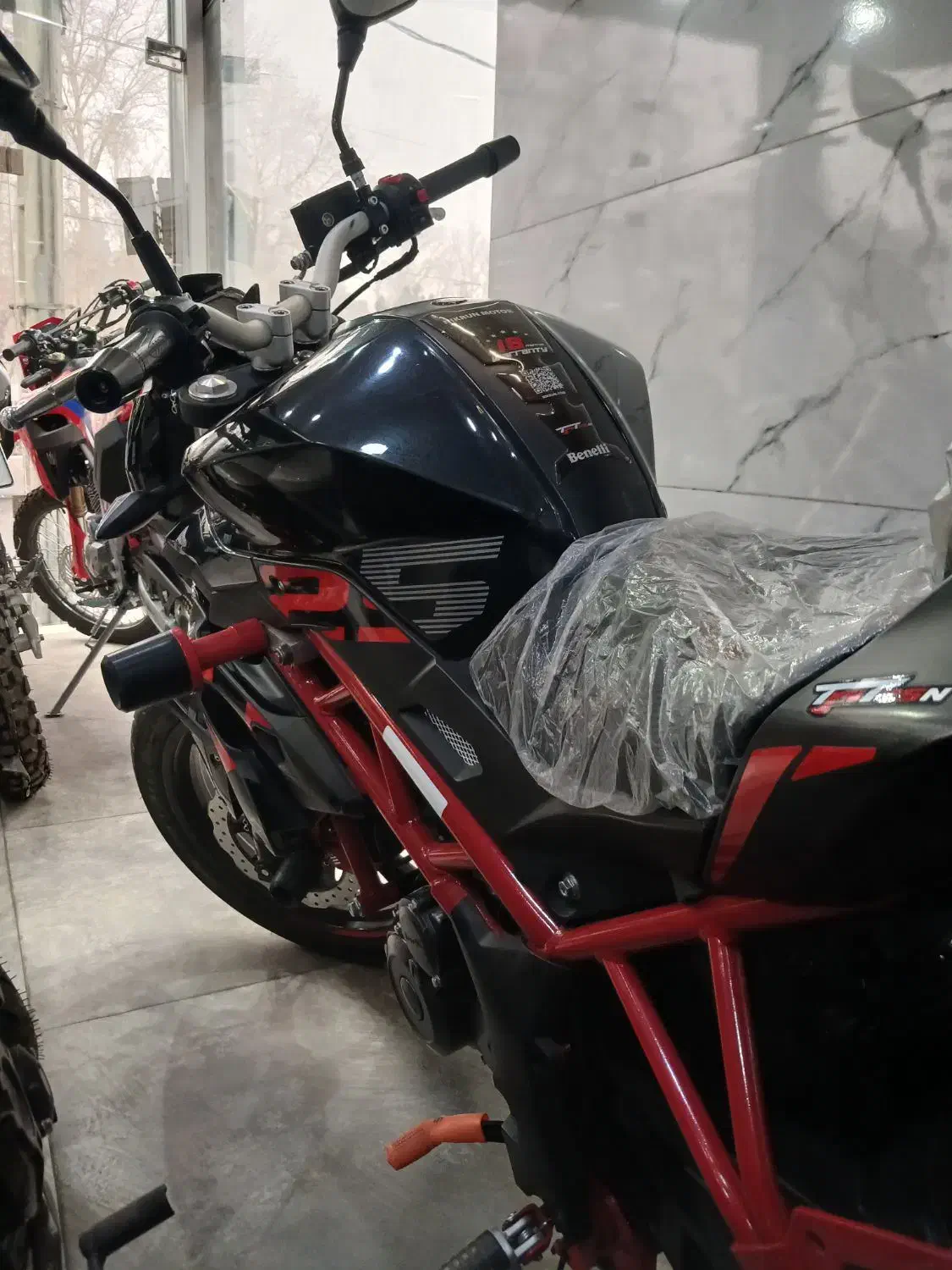 بنلی ۲۵۰ccتک سیلندر|موتورسیکلت|کرج, حصارک پایین|دیوار