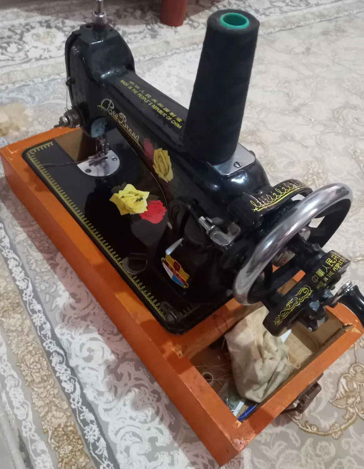 چرخ دستی|چرخ خیاطی و ریسندگی|رشت, حومه رشت|دیوار