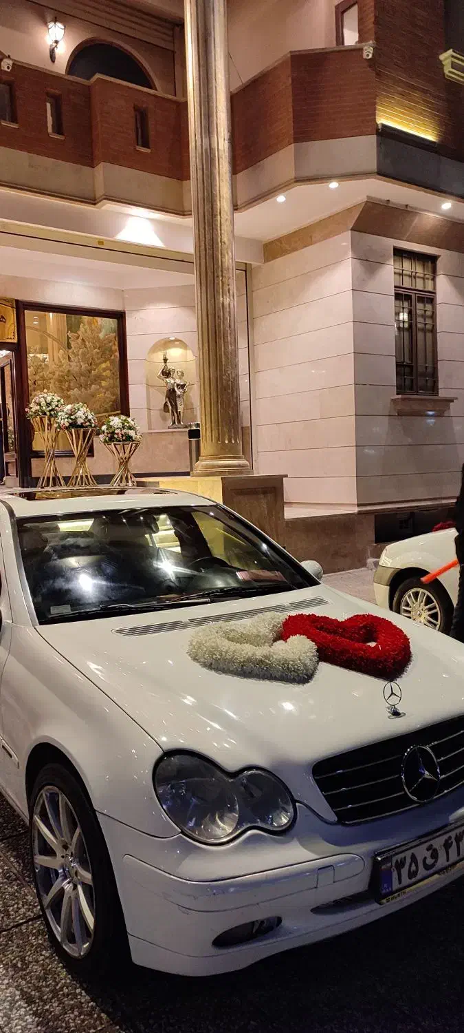 اجاره ماشین عروس بنز C200 ((گل ماشین رایگان))|خدمات پذیرایی، مراسم|ری, جوانمرد قصاب|دیوار