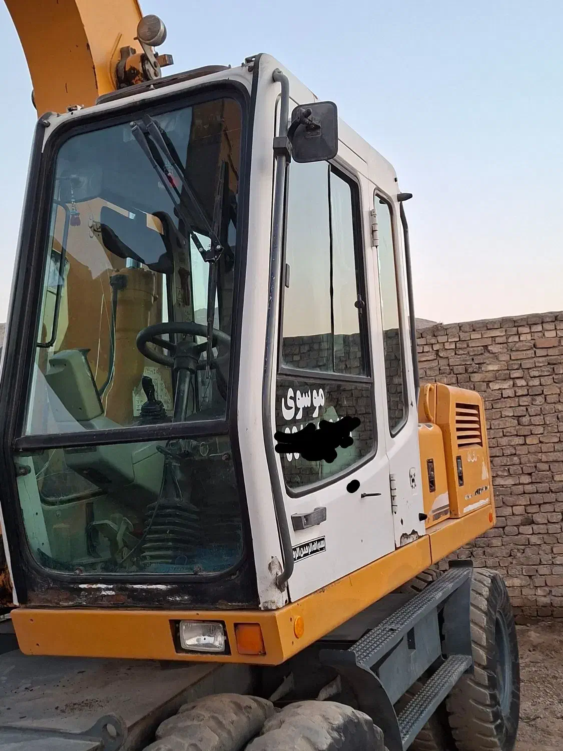 فروش بیل(A900(LEEBHERR|خودرو سنگین|اصفهان, شفق|دیوار