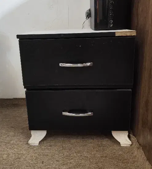 فروش فوری میز ناخن و لوازم چوبی.. حتما کپشن بخون|مبلمان خانگی و میز عسلی|گلستان (تهران), |دیوار